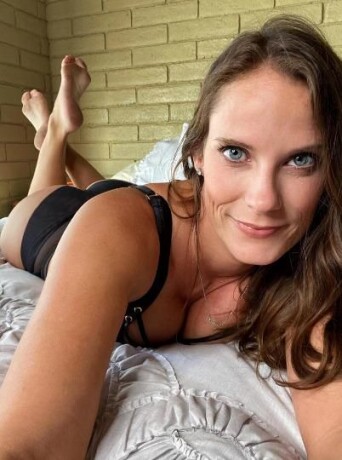 female-escorts-in-charleston-sc-517-457-2485-big-1