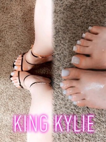 kylie-shemale-escort-in-aberdeen-sd-1-605-000-0002-big-0
