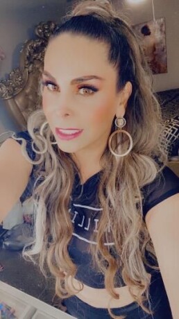 scarlet-shemale-escort-in-tyler-tx-956-825-8145-big-1