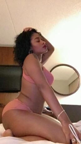 shemale-escort-in-chicago-il-312-480-4922-big-3