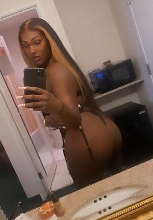 shemale-escort-in-birmingham-al-256-849-2637-big-1