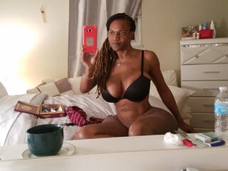 kate-shemale-escort-in-milwaukee-wi-513-656-4433