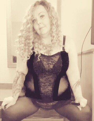 female-escorts-in-oklahoma-city-ok-619-377-9528-big-0