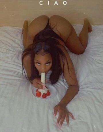 mocha-female-escorts-in-long-island-city-ny-631-980-2987-big-2