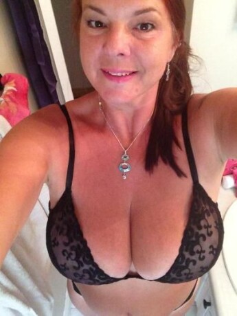 female-escorts-in-sacramento-ca-209-300-0008-big-4
