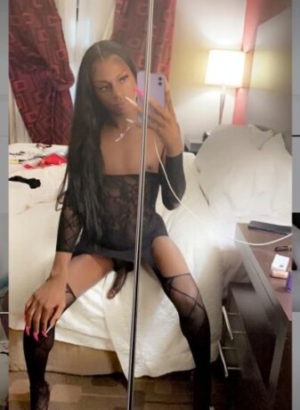 shemale-escort-in-hampton-va-804-571-4578-big-2