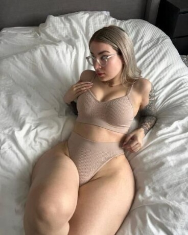 female-escorts-in-milwaukee-wi-414-775-2605-big-3