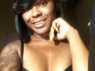 mia-female-escorts-in-detroit-mi-323-698-6628