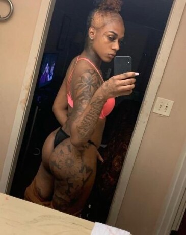 karisma-shemale-escort-in-savannah-ga-470-985-7126-big-1