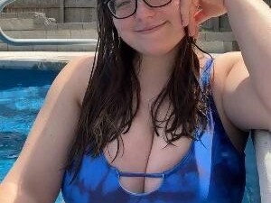 female-escorts-in-charleston-wv-304-306-7378
