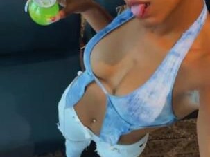 female-escorts-in-allentown-pa-1-215-001-2512