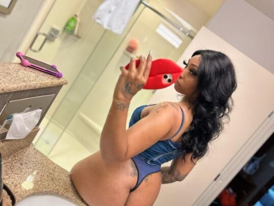 female-escorts-in-denver-co-757-553-5522-big-3