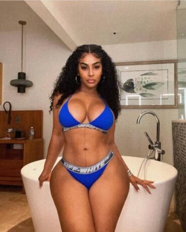 female-escorts-in-long-island-city-ny-404-410-5713-big-2