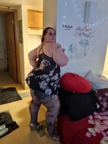 female-escorts-in-kokomo-in-219-777-4443-big-4