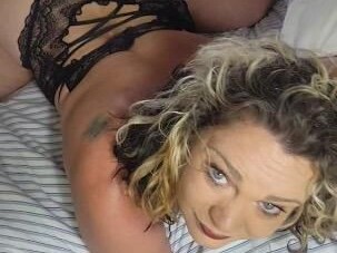 female-escorts-in-austin-tx-425-864-2144