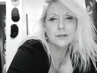 charli-female-escorts-in-portland-or-971-252-0487