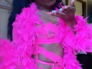 takia-shemale-escort-in-norfolk-va-757-981-2422
