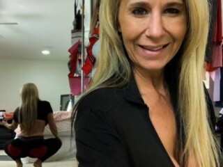 female-escorts-in-milwaukee-wi-414-564-4545
