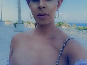 mia-shemale-escort-in-chicago-il