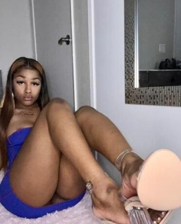 female-escorts-in-omaha-ne-402-207-8401-big-0
