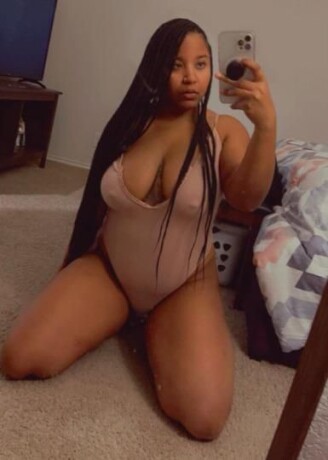 female-escorts-in-norfolk-va-571-697-3984-big-2