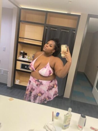 essence-female-escorts-in-oklahoma-city-ok-405-265-8599-big-1