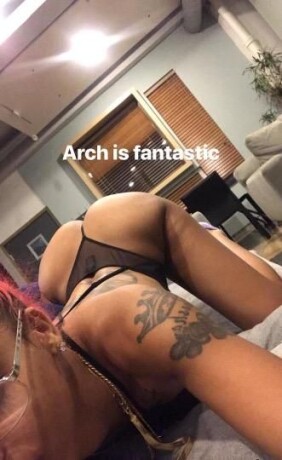 female-escorts-in-el-paso-tx-512-521-7138-big-3