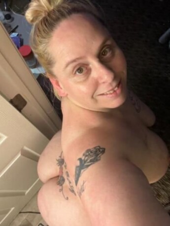female-escorts-in-greensboro-nc-910-863-5089-big-2