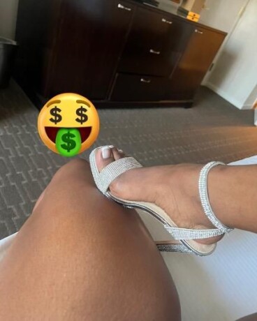 amber-female-escorts-in-richmond-va-757-559-1808-big-1
