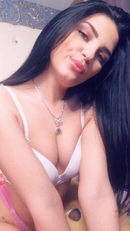 female-escorts-in-new-london-ct-860-318-2349-big-1