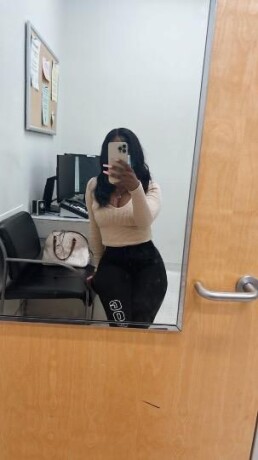 female-escorts-in-savannah-ga-678-832-4134-big-3