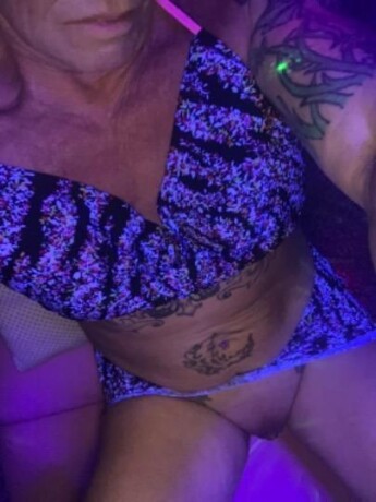 female-escorts-in-grand-forks-nd-701-586-7986-big-0