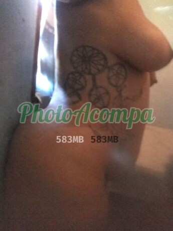 tifani-acompanhante-muito-cheirosa-e-carinhosa-se-quer-gozar-gostoso-a-sa3-me-chamar-photoacompanhantes-big-3