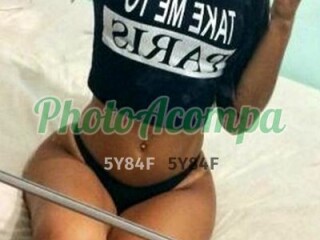 bruna-sua-acompanhante-universitaria-estilo-namoradinha-liberal-tenho-local-photoacompanhantes