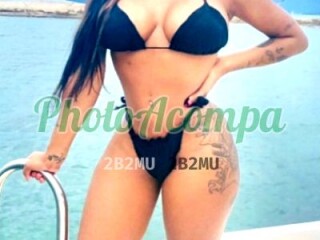 bucetinha-quente-morena-deliciosa-e-com-silicone-nos-seios-photoacompanhantes