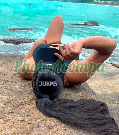 sabrina-massoterapeuta-carinhosa-e-ninfeta-te-esperando-photoacompanhantes-big-2